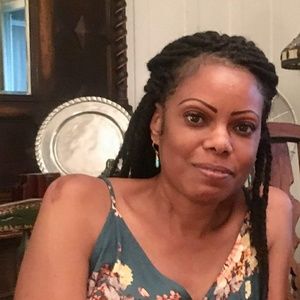 Meet your Posher, Adonis